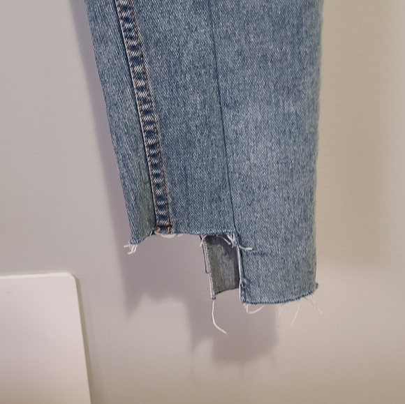 Cheap Monday Light Wash Skinny Jeans Rough Edge - Picture 2 of 4